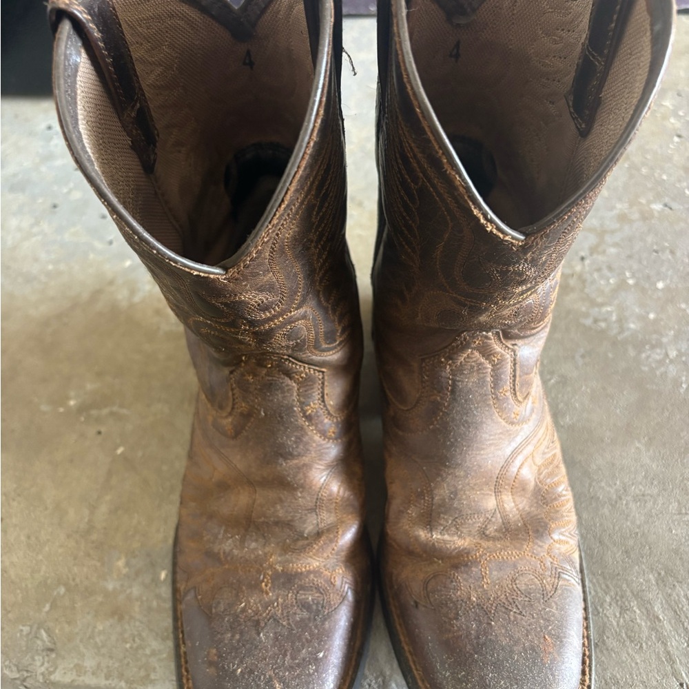 Ariat Tan and Brown Western Boots - Picture 2 of 4